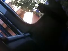 Мислам дека таа сака мојот дик