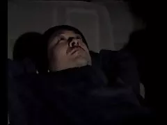 (татко) сопственикот sneaked за неколку